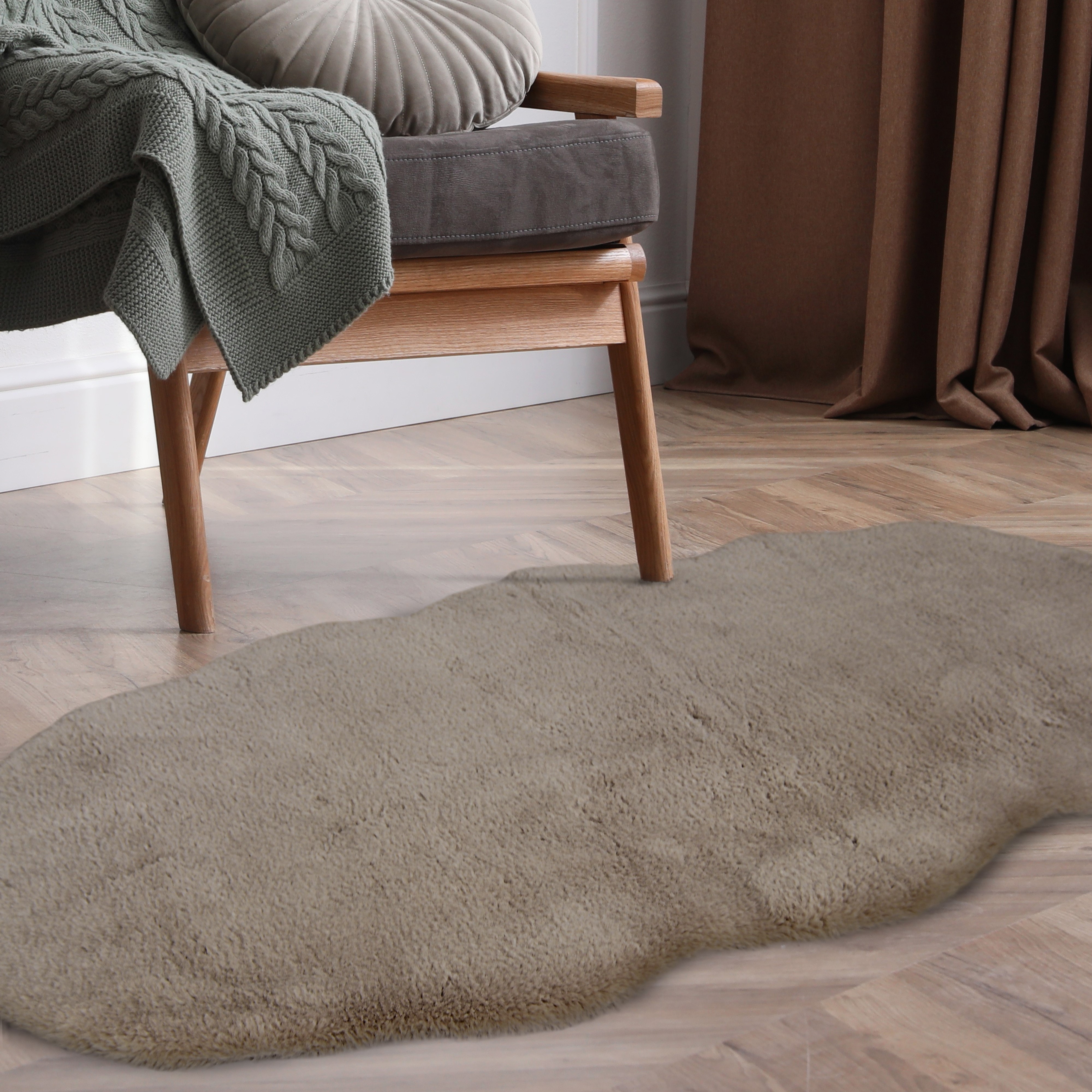 Luxury Faux Fur Plain Modern Shaped Rug 1 In Natural